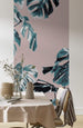 Komar Monstera Rose Blauw Non Woven Wall Mural 100x250cm 1 baan Ambiance | Yourdecoration.co.uk